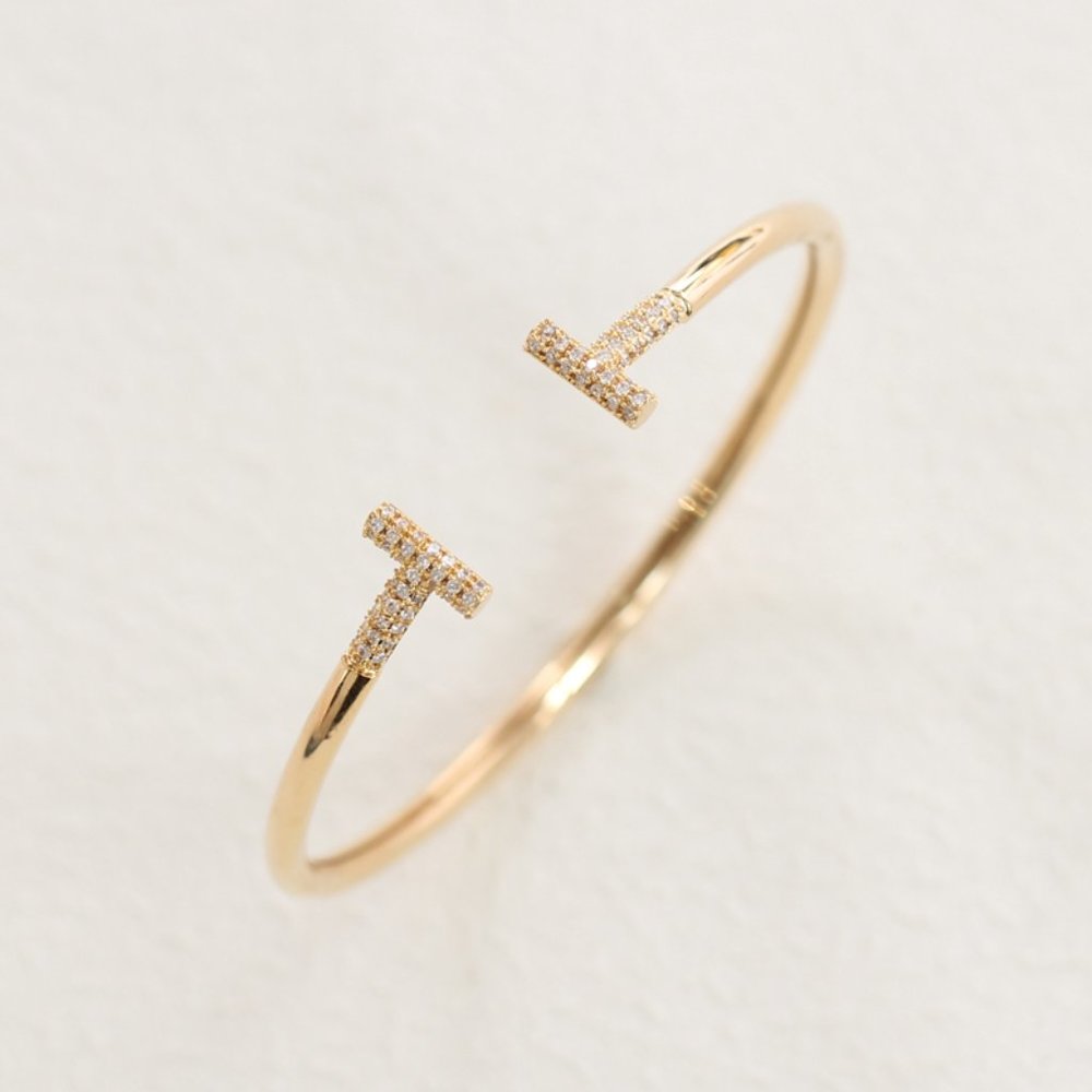 Rose Gold Beautiful Open Bracelet - Picture 4 of 12